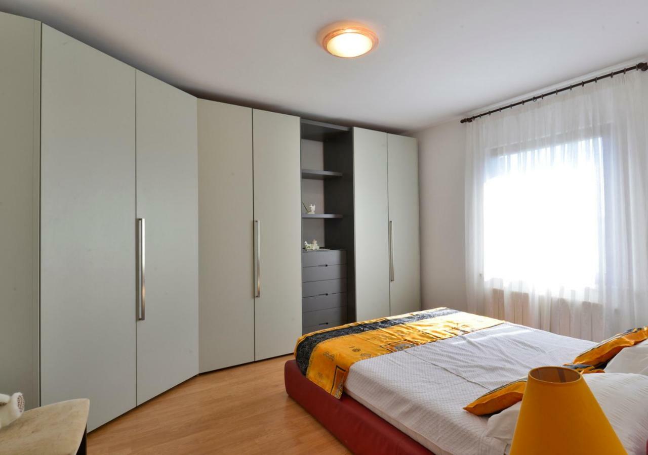 App Cerneka Appartement Umag Buitenkant foto