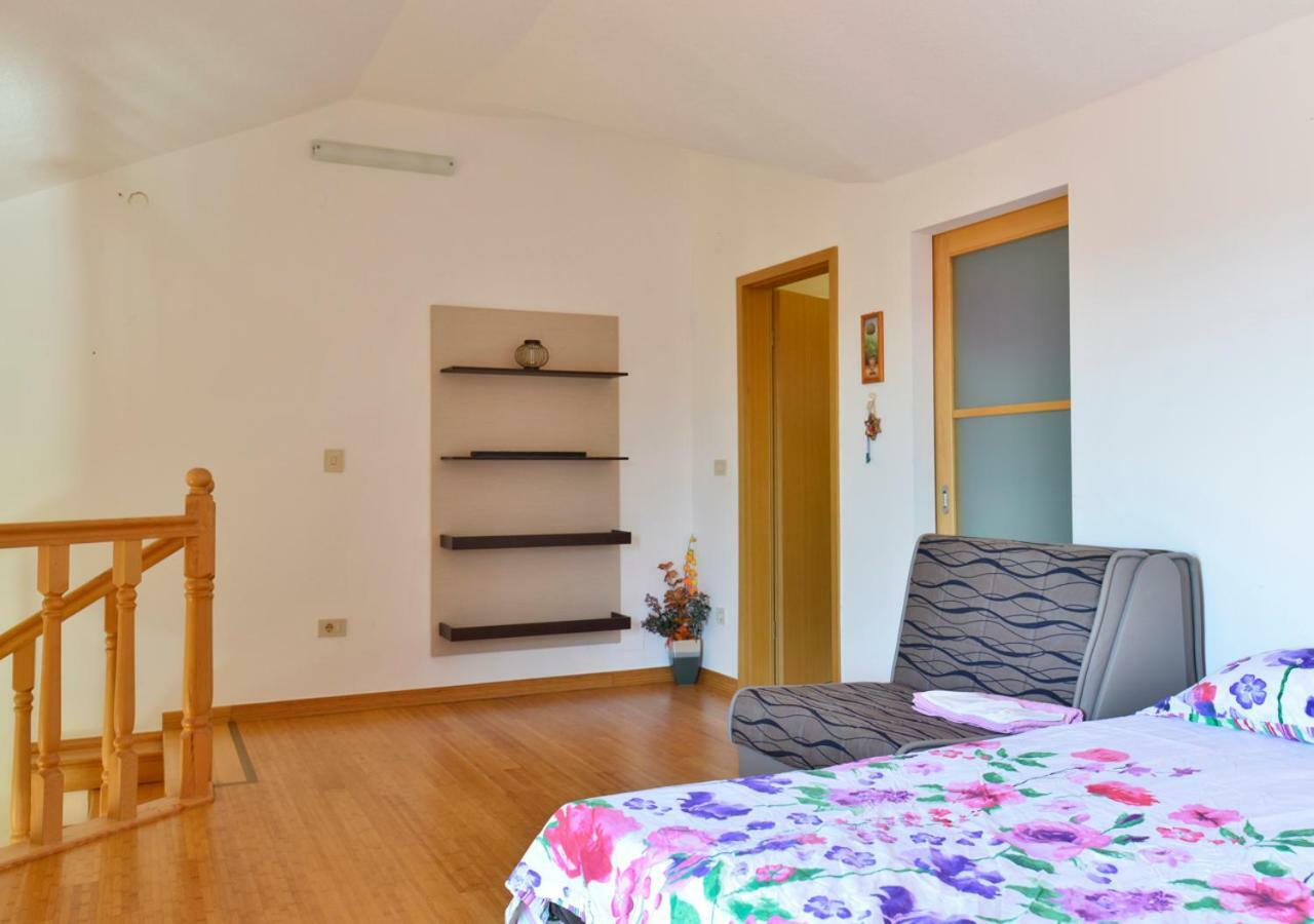 App Cerneka Appartement Umag Buitenkant foto